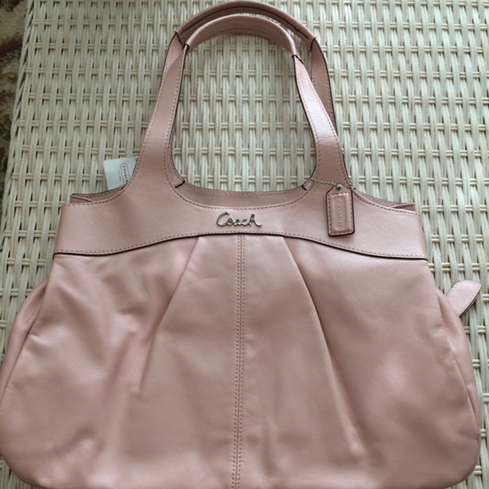 NEW W/TAGS Coach Purse Millennial Pink/Blush purse